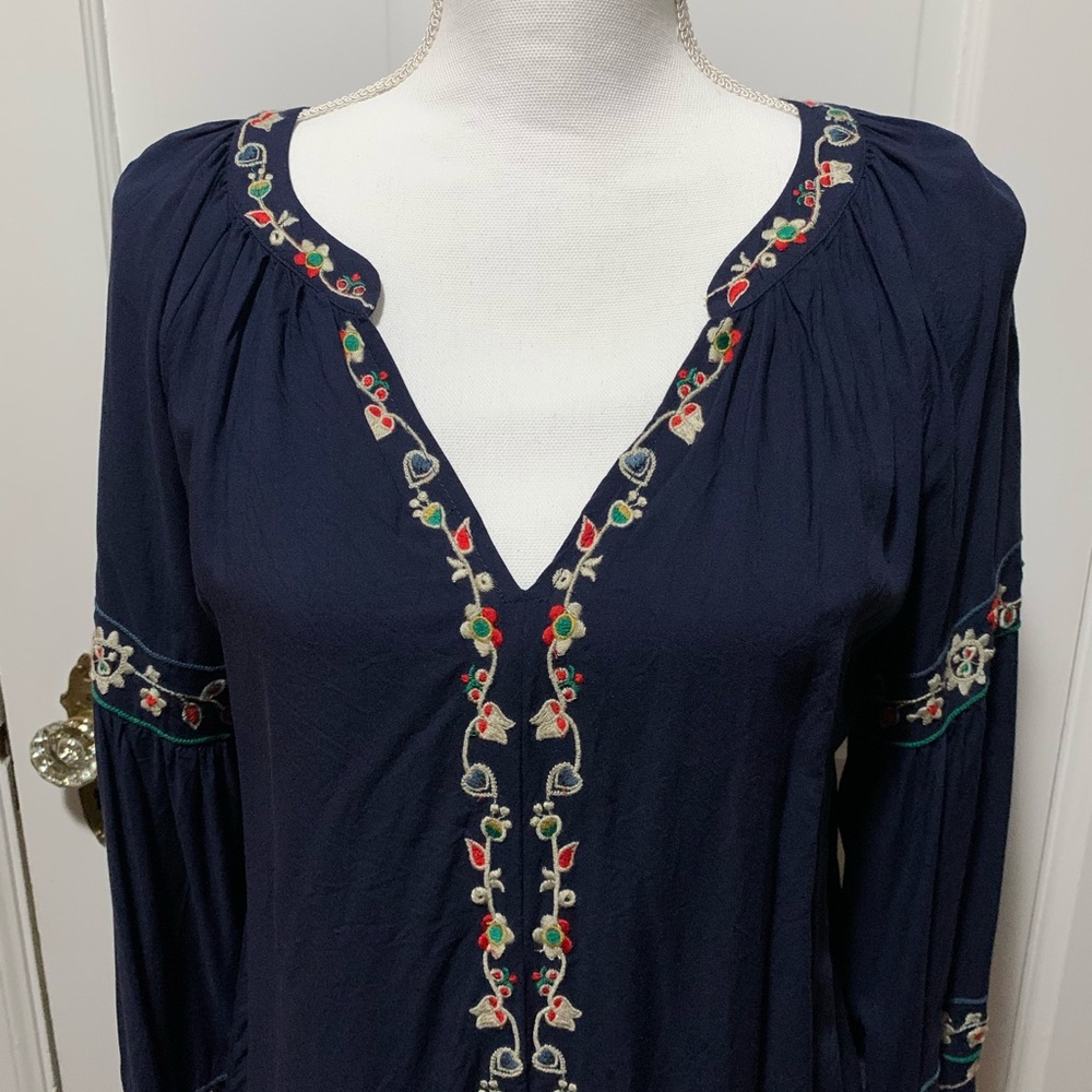 VELVET by Graham & Spencer Boho Navy Blouse